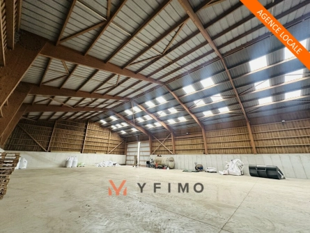 Photo 1 – location entrepôts et locaux d'activité	MORAINVILLIERS (78630)