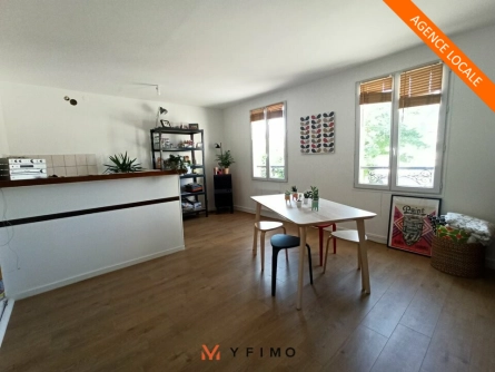 Photo 1 – location bureaux POISSY (78300)