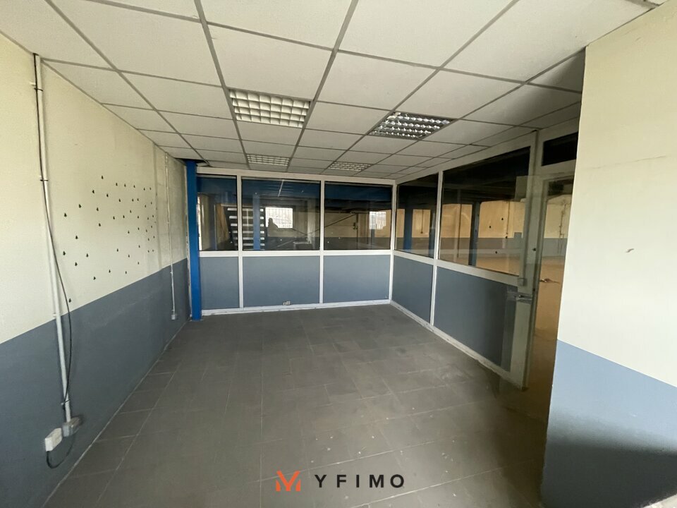 LOCATION ENTREPÔTS ET LOCAUX D'ACTIVITÉ GARGENVILLE (78440) | 78_1382 | photo 4