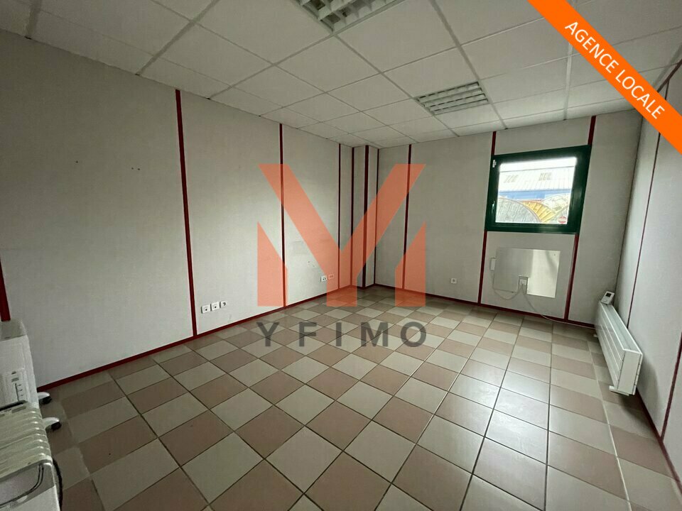 LOCATION BUREAUX LES MUREAUX (78130) | 78_0802 | photo 2