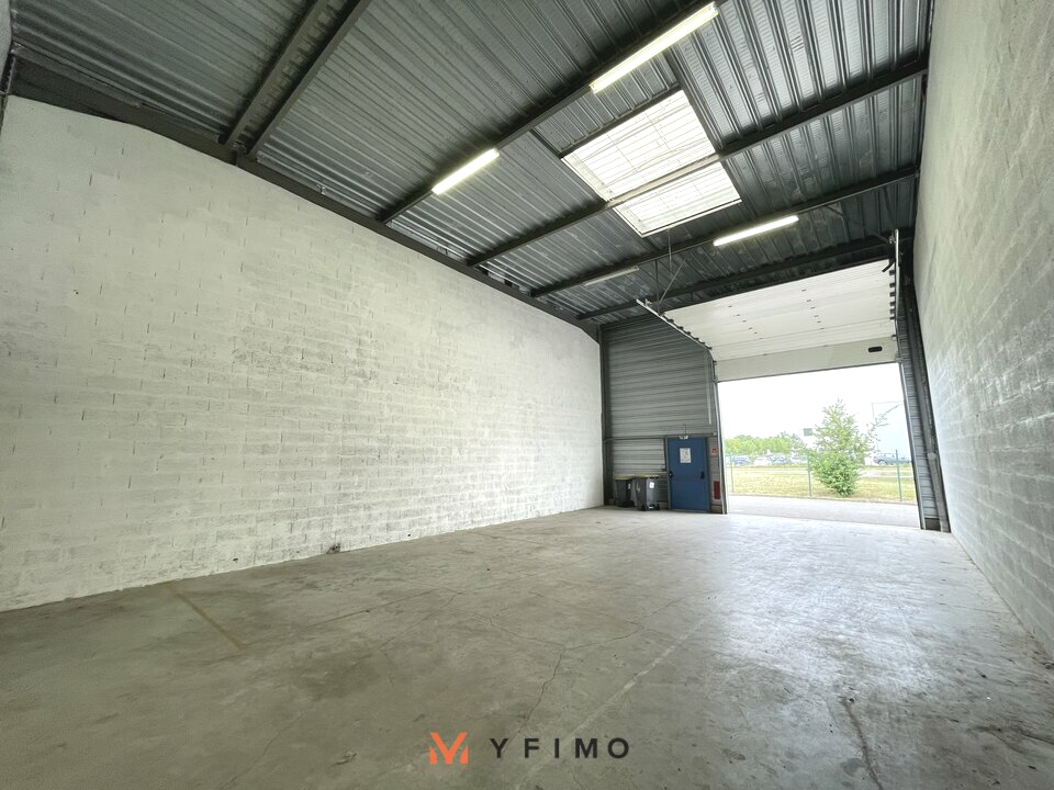 VENTE ENTREPÔTS ET LOCAUX D'ACTIVITÉ AUBERGENVILLE (78410) | 78_1209 | photo 2