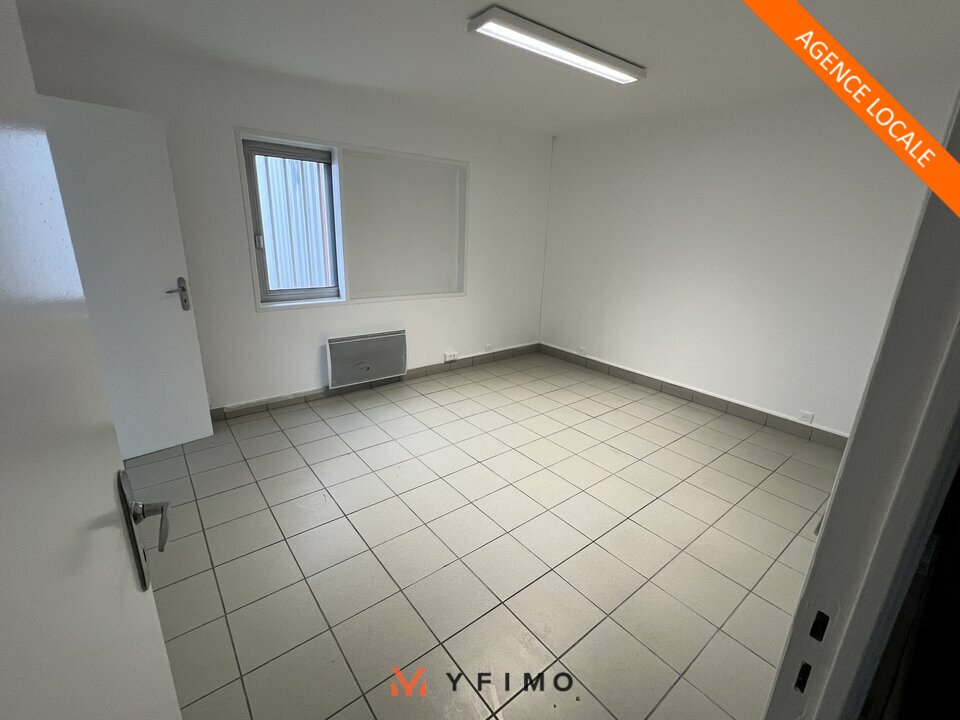 LOCATION ENTREPÔTS ET LOCAUX D'ACTIVITÉ GARGENVILLE (78440) | 78_0427 | photo 4