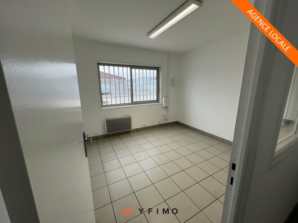 LOCATION ENTREPÔTS ET LOCAUX D'ACTIVITÉ GARGENVILLE (78440) | 78_0427 | photo 8