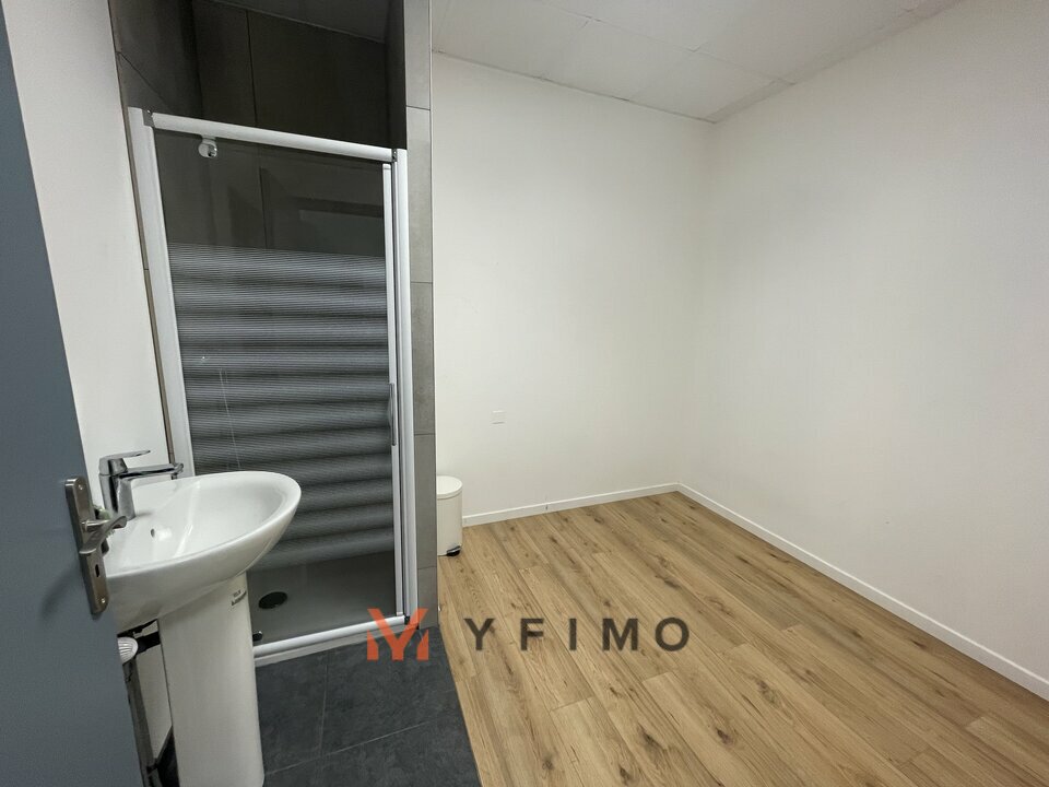 LOCATION ENTREPÔTS ET LOCAUX D'ACTIVITÉ AUBERGENVILLE (78410) | 78_1578 | photo 7