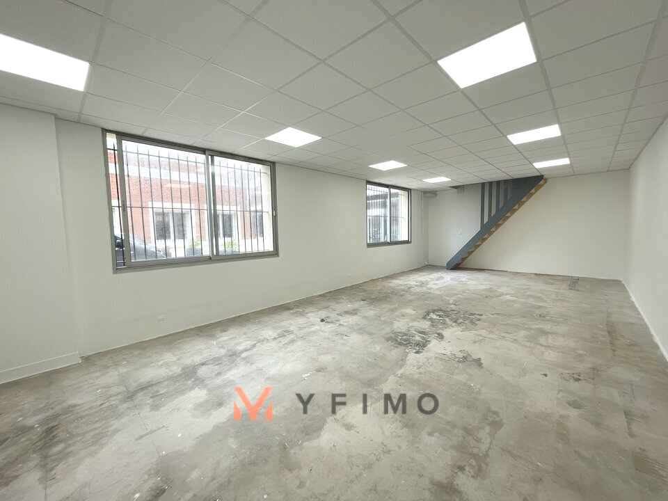 LOCATION ENTREPÔTS ET LOCAUX D'ACTIVITÉ AUBERGENVILLE (78410) | 78_1578 | photo 2