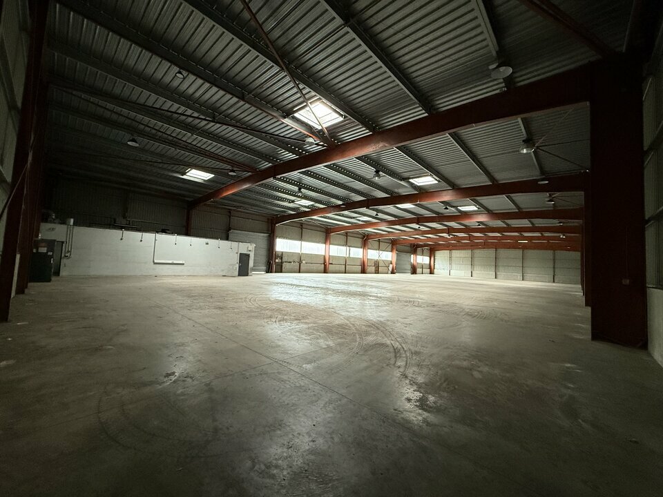 VENTE ENTREPÔTS ET LOCAUX D'ACTIVITÉ RAMBOUILLET (78120) | 78_0948 | photo 9