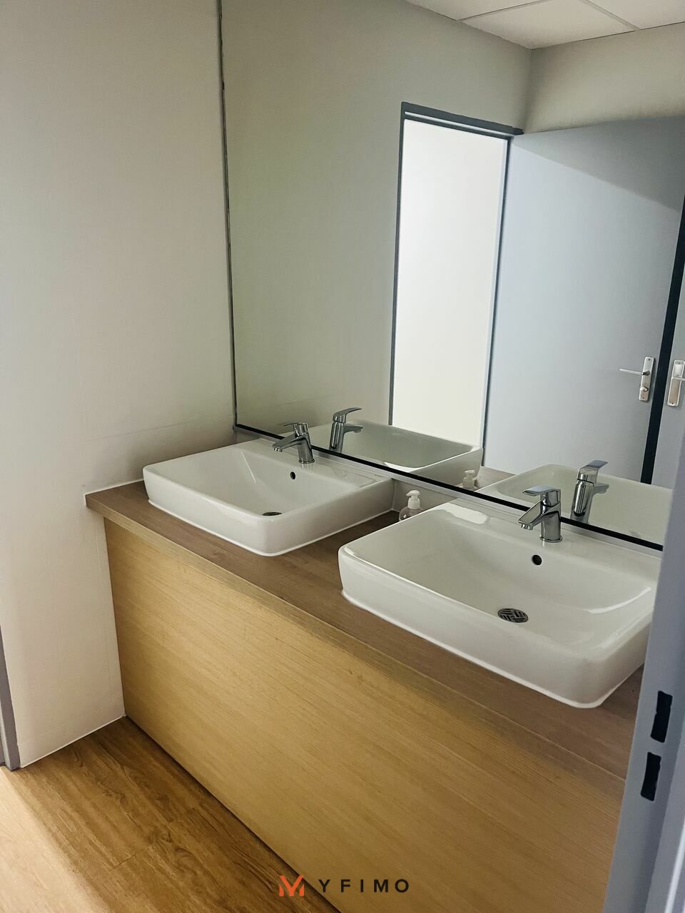 LOCATION BUREAUX MONTIGNY-LE-BRETONNEUX (78180) | 78_1459 | photo 4