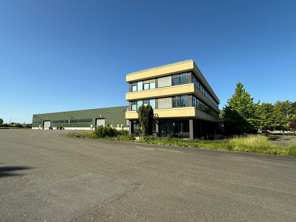 VENTE ENTREPÔTS ET LOCAUX D'ACTIVITÉ RAMBOUILLET (78120) | 78_0948 | photo 3