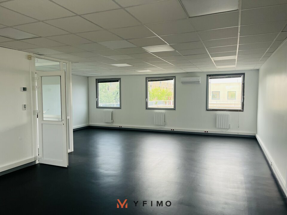 LOCATION ENTREPÔTS ET LOCAUX D'ACTIVITÉ LA VERRIERE (78320) | 78_1219 | photo 2