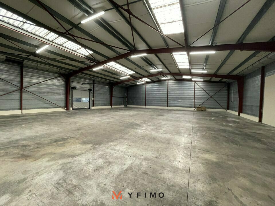 LOCATION ENTREPÔTS ET LOCAUX D'ACTIVITÉ EPONE (78680) | 78_0736 | photo 3