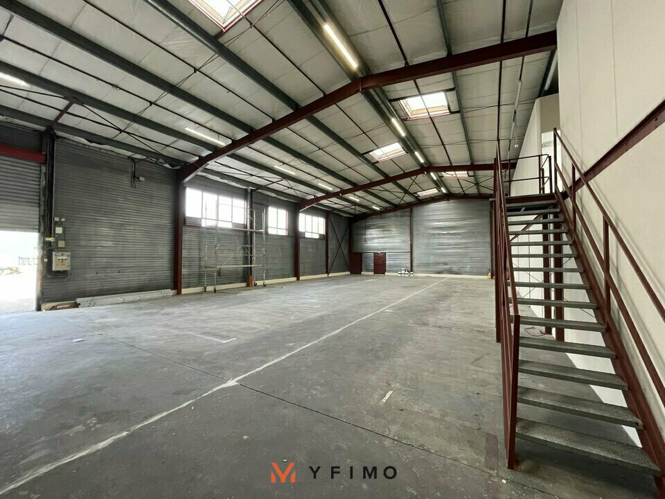 LOCATION ENTREPÔTS ET LOCAUX D'ACTIVITÉ EPONE (78680) | 78_0736 | photo 6