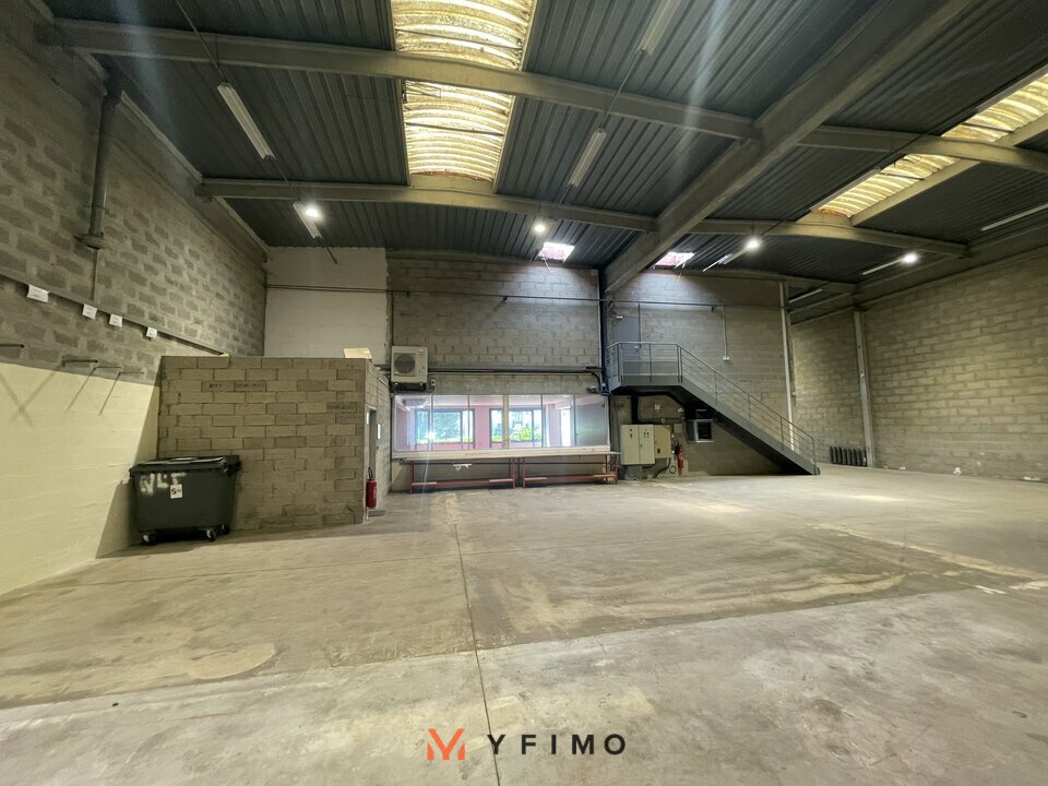 LOCATION ENTREPÔTS ET LOCAUX D'ACTIVITÉ ÉPÔNE (78680) | 78_1380 | photo 2