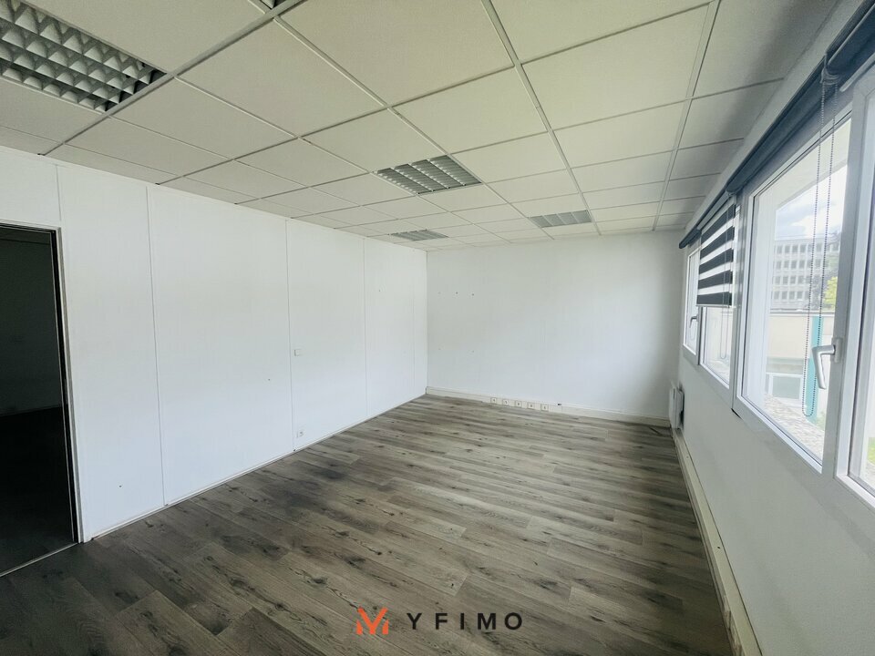 LOCATION ENTREPÔTS ET LOCAUX D'ACTIVITÉ TRAPPES (78190) | 78_1389 | photo 4