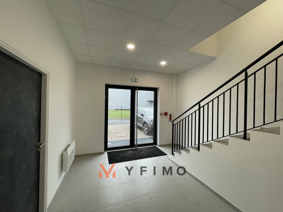 LOCATION ENTREPÔTS ET LOCAUX D'ACTIVITÉ AUBERGENVILLE (78410) | 78_1590 | photo 4