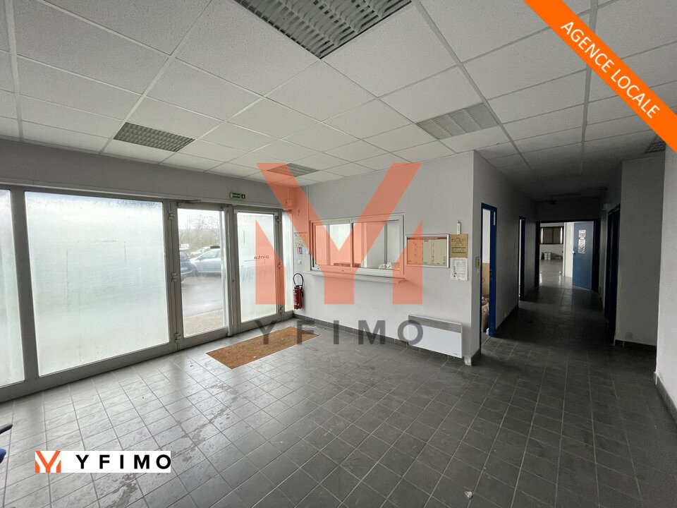 LOCATION ENTREPÔTS ET LOCAUX D'ACTIVITÉ LES MUREAUX (78130) | 78_0762 | photo 3