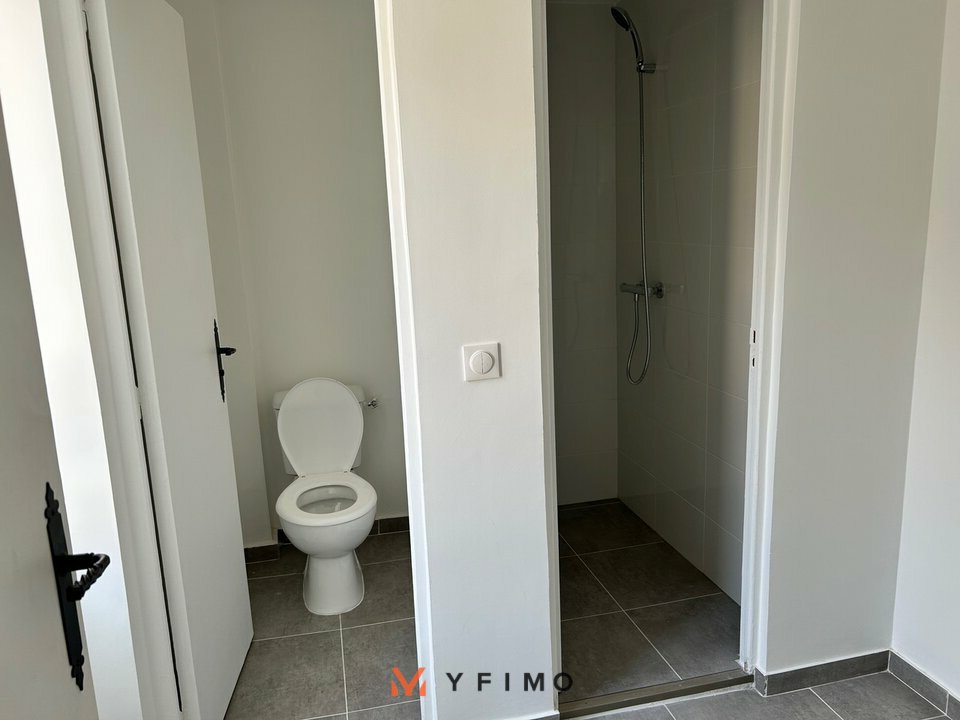 LOCATION COMMERCE LIMAY (78520) | 78_1090 | photo 4