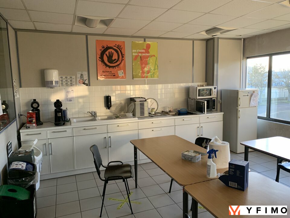 LOCATION ENTREPÔTS ET LOCAUX D'ACTIVITÉ POISSY (78300) | 78_1137 | photo 3