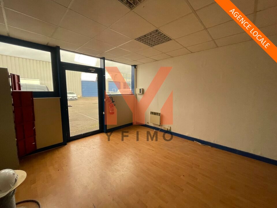 LOCATION ENTREPÔTS ET LOCAUX D'ACTIVITÉ LES MUREAUX (78130) | 78_1321 | photo 4