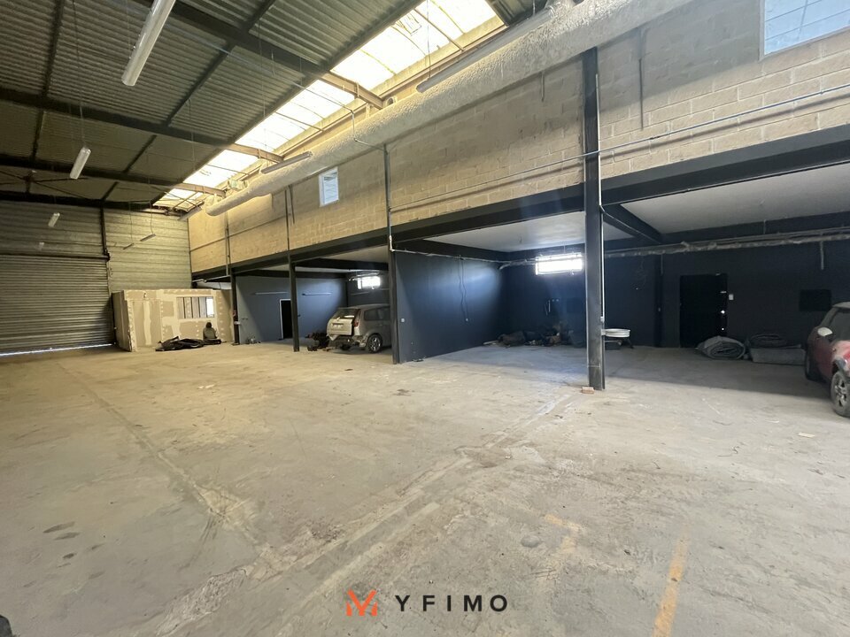 LOCATION ENTREPÔTS ET LOCAUX D'ACTIVITÉ PORCHEVILLE (78440) | 78_1406 | photo 2