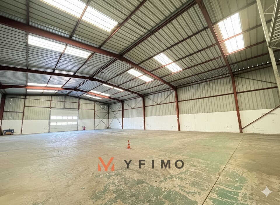 LOCATION ENTREPÔTS ET LOCAUX D'ACTIVITÉ LES MUREAUX (78130) | 78_1571 | photo 3