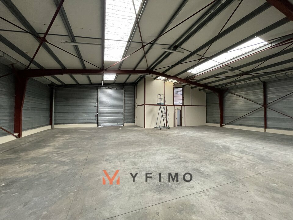 LOCATION ENTREPÔTS ET LOCAUX D'ACTIVITÉ EPONE (78680) | 78_1591 | photo 3