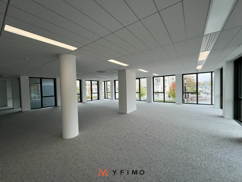 LOCATION BUREAUX MONTIGNY LE BRETONNEUX (78180) | 78_1146 | photo 4