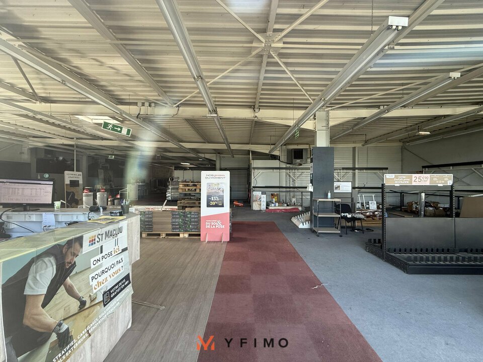 LOCATION COMMERCE MONTESSON (78360) | 78_1397 | photo 2