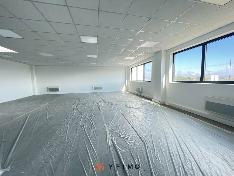 LOCATION ENTREPÔTS ET LOCAUX D'ACTIVITÉ FLINS SUR SEINE (78410) | 78_0872 | photo 6