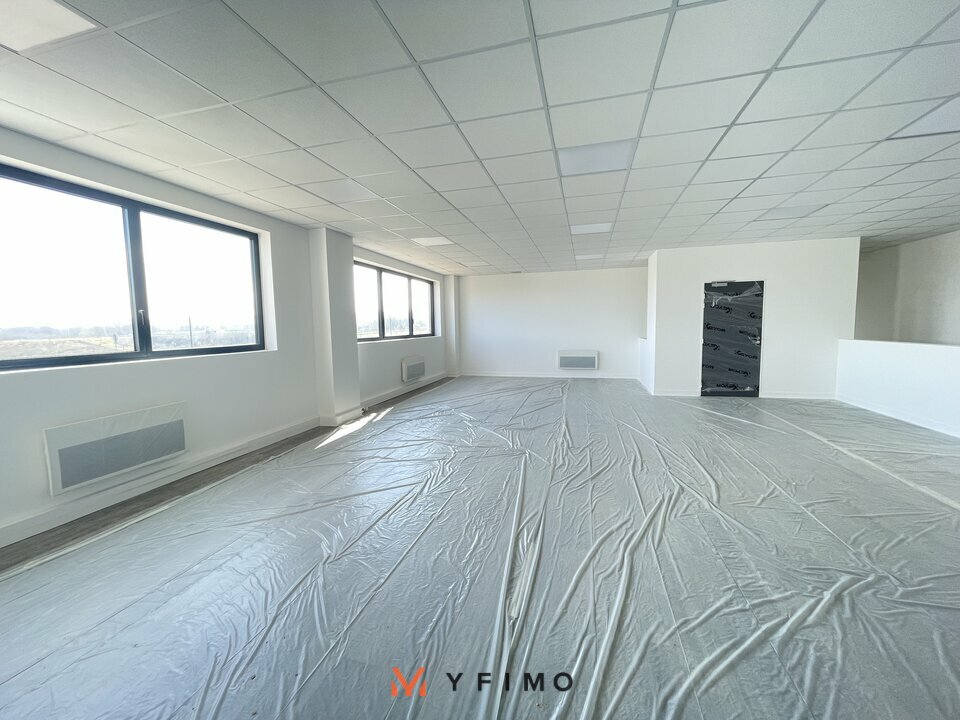 LOCATION ENTREPÔTS ET LOCAUX D'ACTIVITÉ FLINS SUR SEINE (78410) | 78_0872 | photo 4