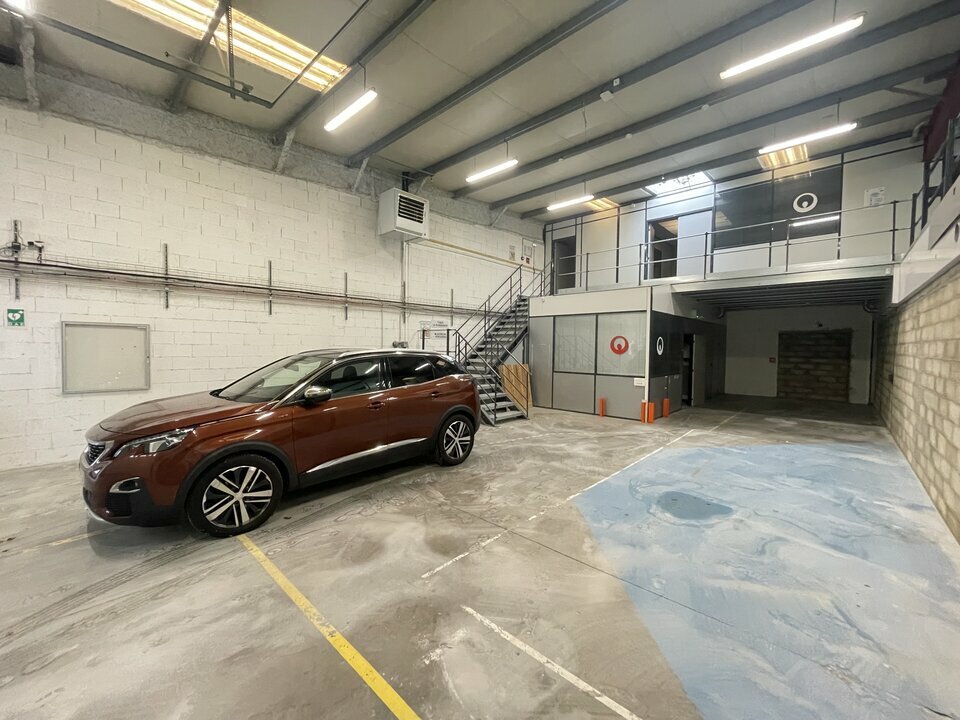 LOCATION ENTREPÔTS ET LOCAUX D'ACTIVITÉ MANTES LA VILLE (78200) | 78_1468 | photo 5